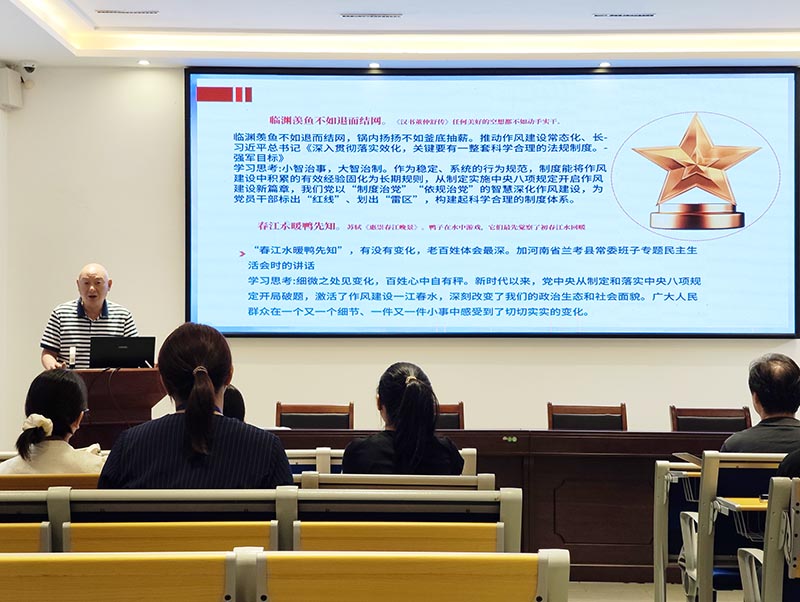 紅心向黨迎七一 勞動(dòng)育人耀校園 —— 柳邕高級中學(xué)開展慶 “七一” 主題黨日活動(dòng)
